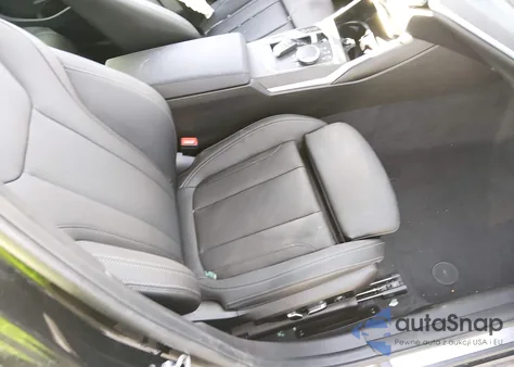 2024 BMW 330I xDrive z USA, uszkodzony, nr VIN 3MW89FF00R8E43588